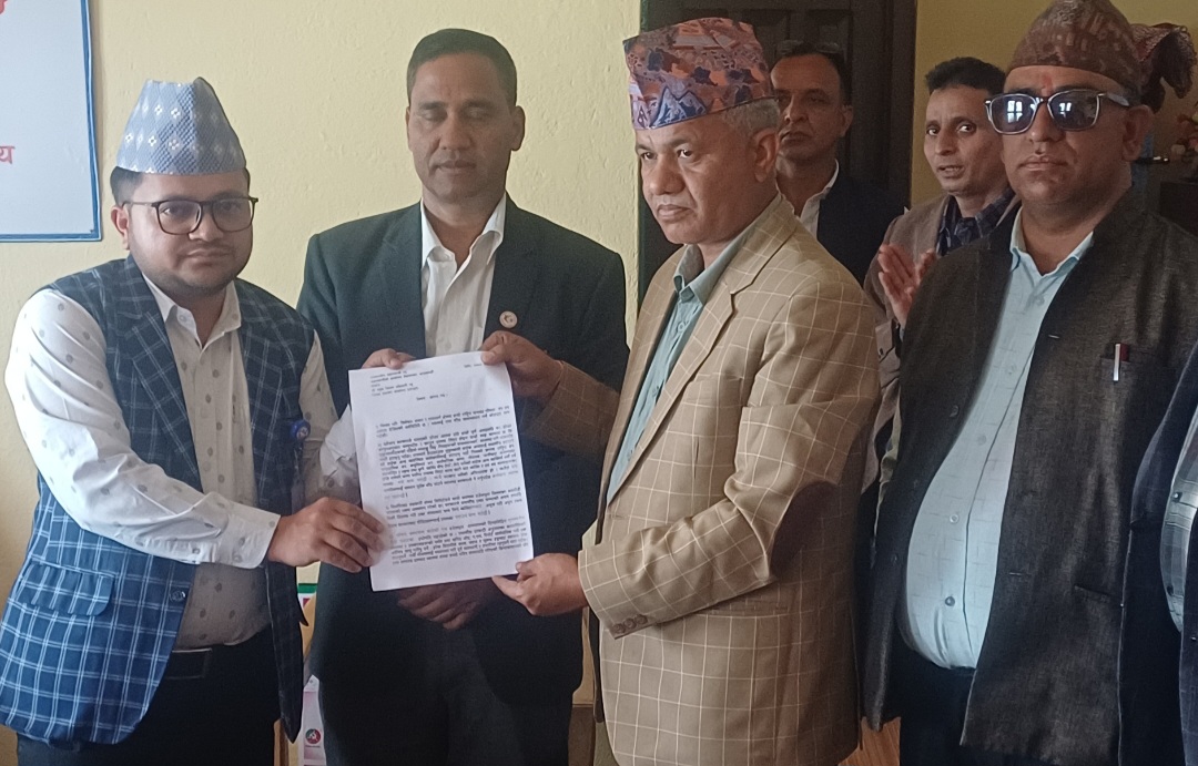 महँगी, सहकारी र विकास निर्माणका मुद्दामा डडेल्धुराका दल एकजुट
