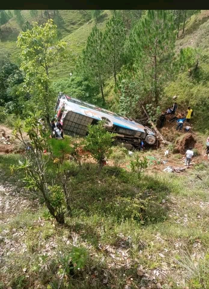 बैतडीमा यात्रुबस दुर्घटना