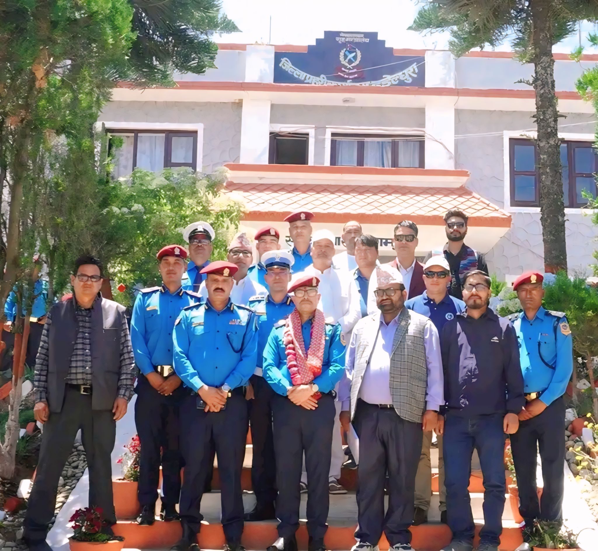 सुदूरपश्चिमका डीआईजी विकद्वारा जिप्रका डडेल्धुराको निरीक्षण तथा अन्तर्कृया