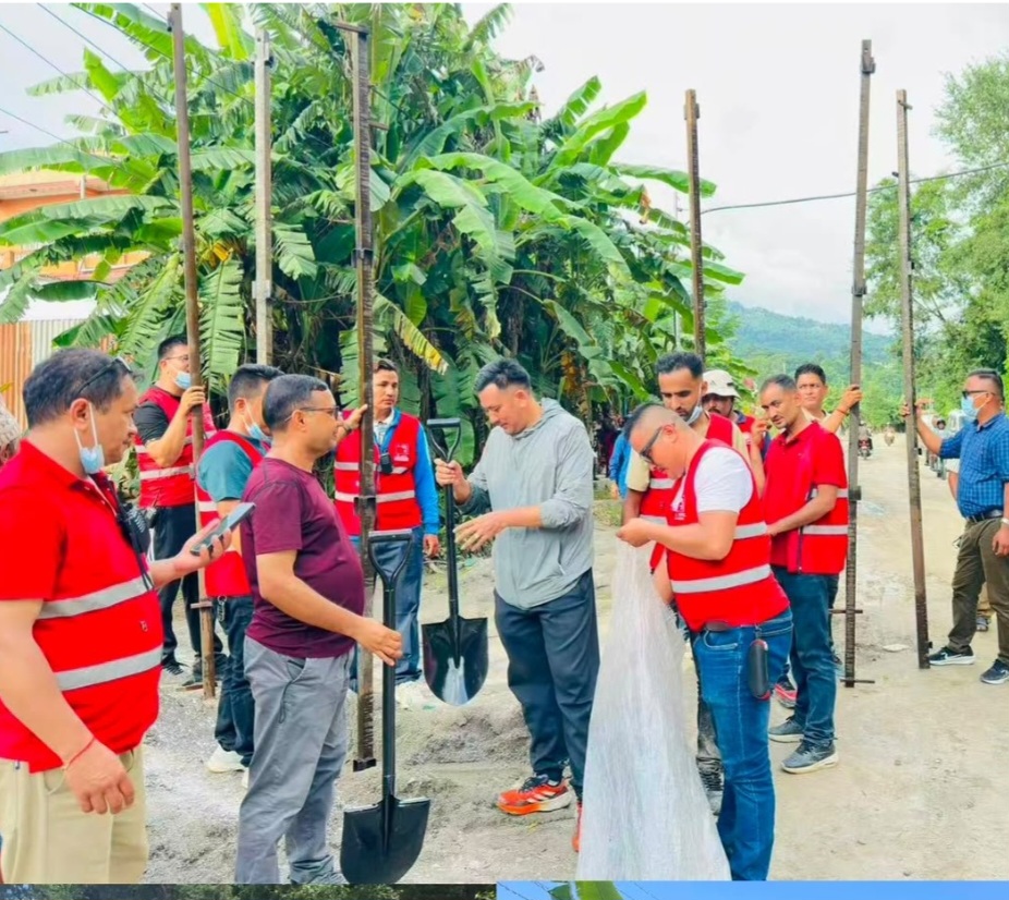 बाढीपीडितको पुनःस्थापनामा वाईसीएल, पहिलो चरणमा १५० अस्थायी आवास बनाउँदै