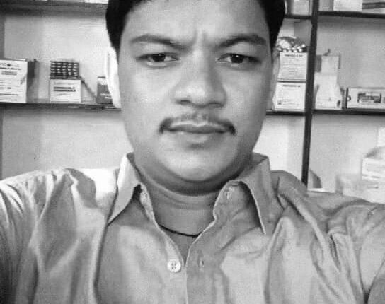 जिल्ला अस्पताल डोटीको शौचालयमा स्वास्थ्यकर्मी बोगटी मृत भेटिए