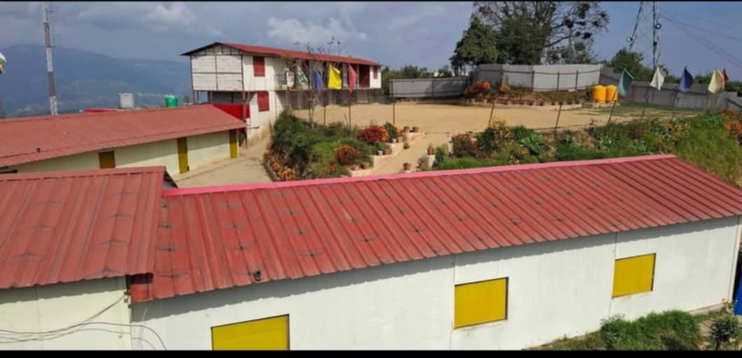 आइन्स्टाइन पब्लिक स्कुलमा स्मार्ट हाजिरी प्रणाली: अभिभावकलाई अब घरमै बसेरै जानकारी