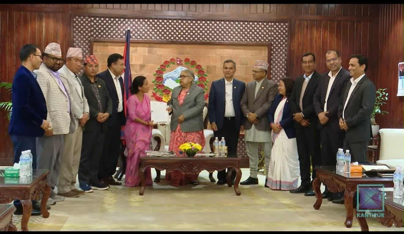 गाउँपालिका र नगरपालिका संघद्वारा प्रधानमन्त्रीलाई संयुक्त ज्ञापन