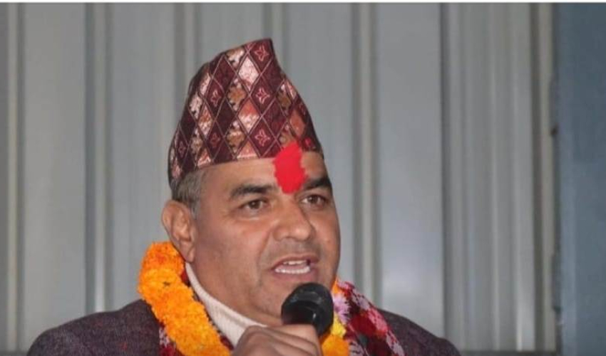 डा. जोशीलाई रास्वपाबाट डडेल्धुराको आधिकारिक टिकट