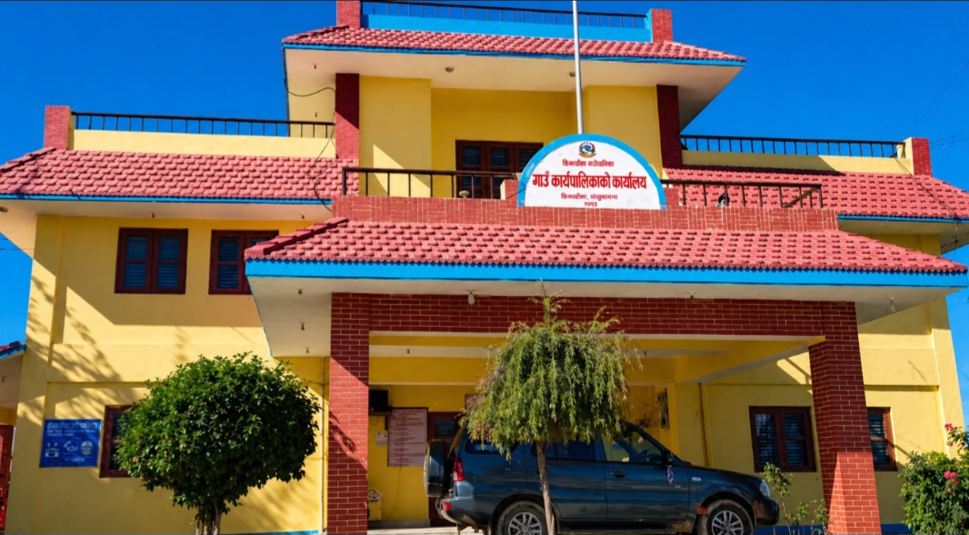 डडेल्धुरा प्रशासनको चेतावनी: लेबल नभएका सामान बिक्री गरे कारबाही हुने