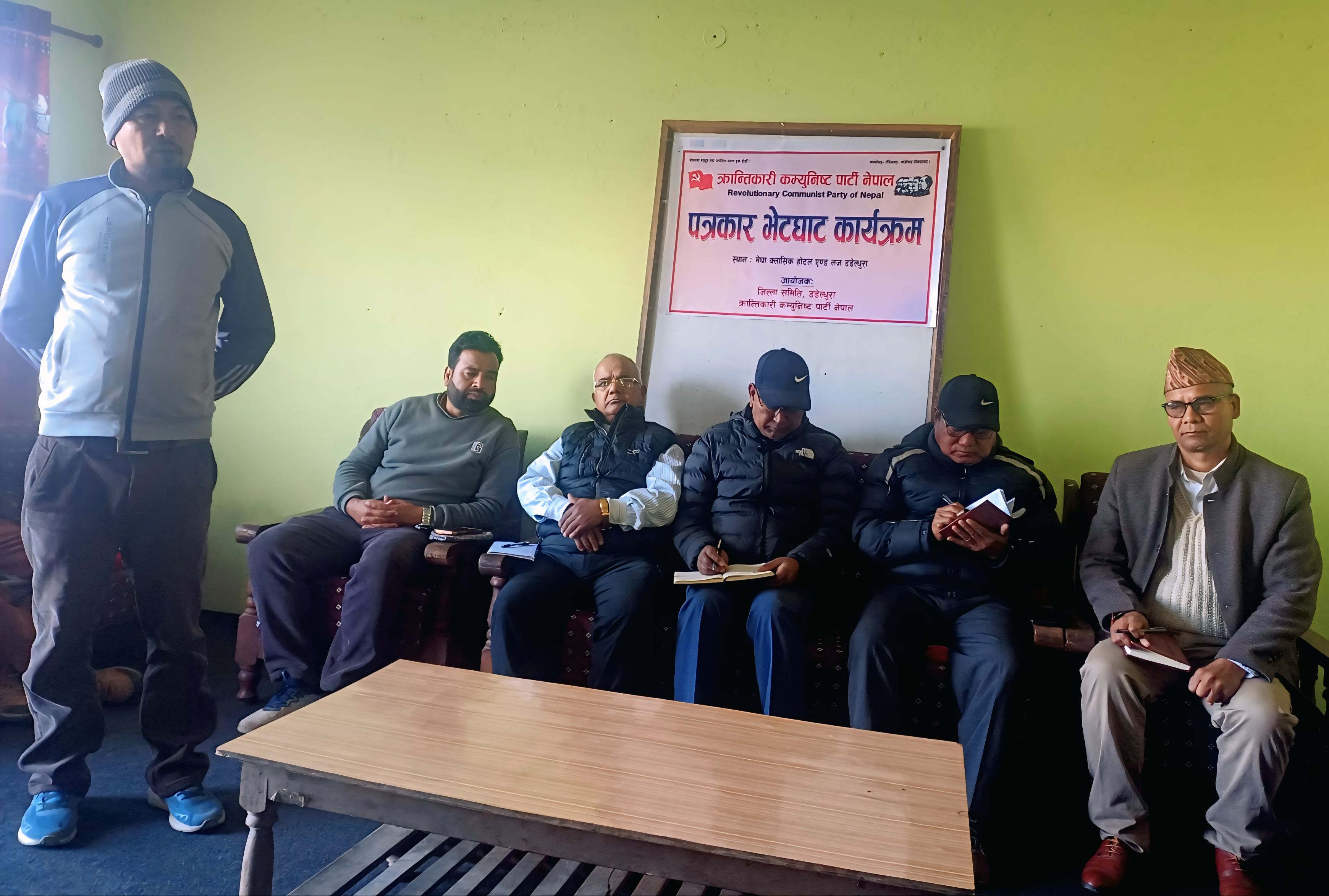 नेपाली जनताको प्रमुख सत्रु दलाल नोकरशाह र पुजिवाद: हेमन्त प्रकाश ओली