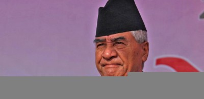 फोनमा रिसाएको देउवाको पुरानो भिडियो पुनः भाइरल