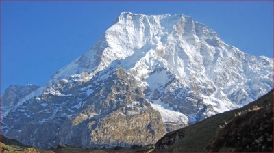 सुदूरपश्चिमको सर्वोच्च शिखर अपी हिमाल पहिलो पटक आरोहणको तयारीमा