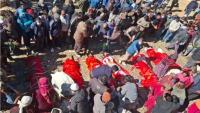 एकै घरमा सात शव: बैतडी बस दुर्घटनाले गाउँ शोकाकुल