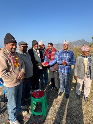 डडेल्धुरामा कांग्रेसलाई झड्का, क्षेत्रीय सदस्यसहित नेता–कार्यकर्ता नेकपामा समाहित