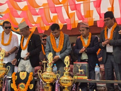 डडेल्धुरामा पहिलोपटक प्रदेशस्तरीय राष्ट्रपति रनिङ शिल्ड खेलकुद सुरु, नौ जिल्लाका ९०० खेलाडी सहभागी