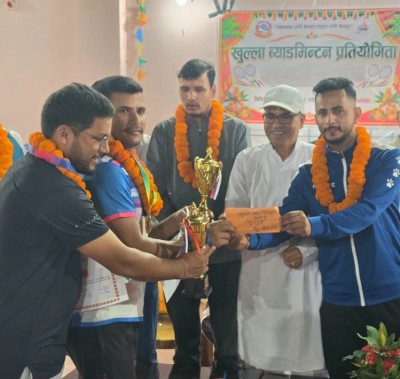 केसी–मल्लको जोडीले उचाल्यो डडेल्धुराको ब्याडमिन्टन उपाधि