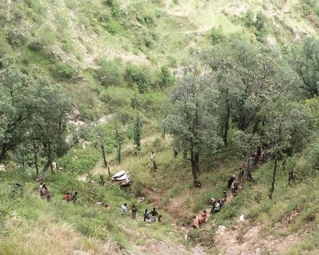 डोटीमा जिप दुर्घटना, दुईजनाको घटनास्थमै मृत्यु, छ जना घाइते